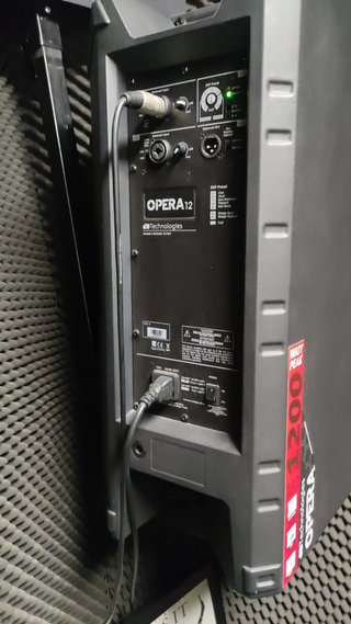 DB Technologies Opera 12 Altavoz