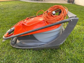 Cortacésped Flymo Easy Glide 300