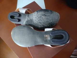 Sandalias Audley Blancas y Plateadas