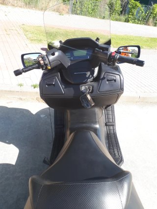 Suzuki Burgman 650 AN Azul