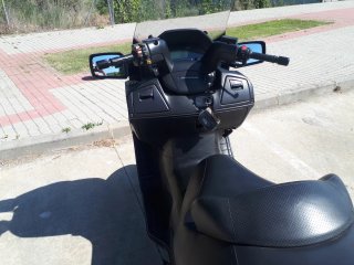 Suzuki Burgman 650 AN Azul