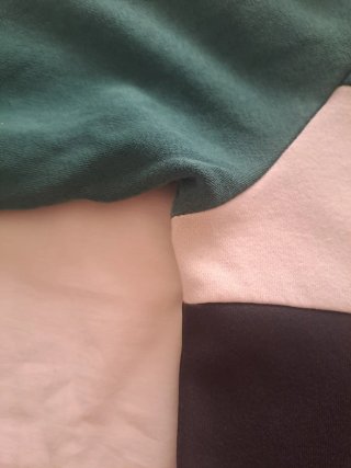 Sudadera Adidas Verde, Blanca y Negra