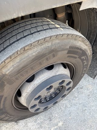 Camion rigido 18tn