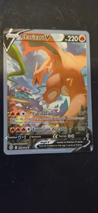 Carta Pokémon Charizard V 150/172
