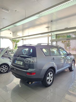 Mitsubishi Outlander 2009