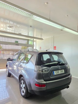 Mitsubishi Outlander 2009