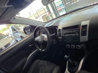 Mitsubishi Outlander 2009