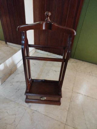 Galán de noche de madera