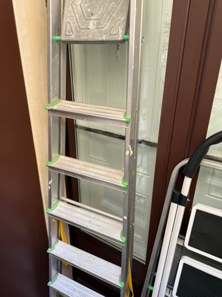 Escaleras de  3 y 7 peldaños aluminio