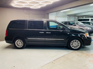 Lancia Voyager 2012