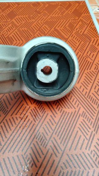 Brazo suspensión Audi A4 B8 (NUEVO)