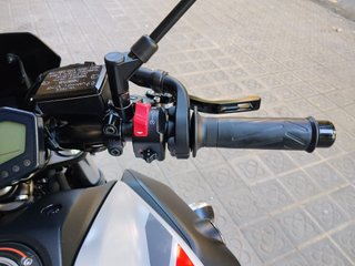 Yamaha MT-07 Negra y Blanca