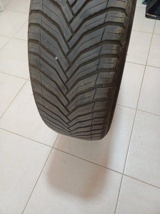 Cubierta Michelin Cross Climate 215/60 R 17 96H