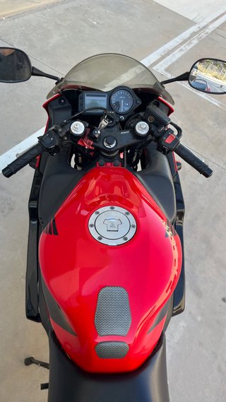 Honda CBR 600 RR F4i Sportbike Roja