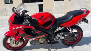 Honda CBR 600 RR F4i Sportbike Roja