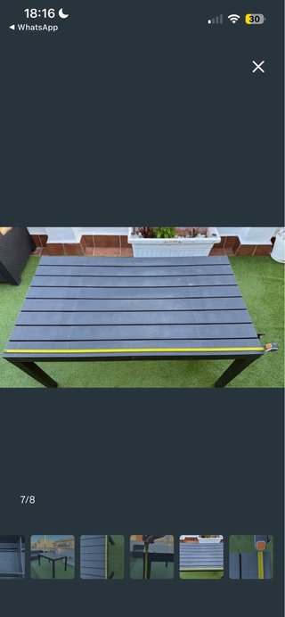 Mesa de terraza gris