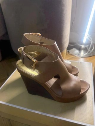 Sandalias Michael Kors Beige