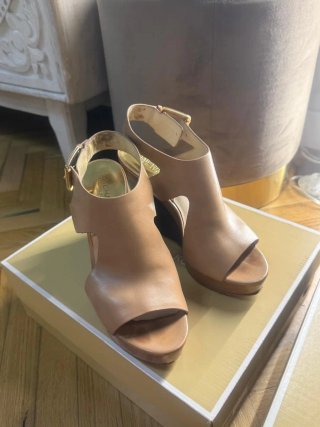 Sandalias Michael Kors Beige