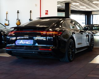 Porsche Panamera 4 Executive