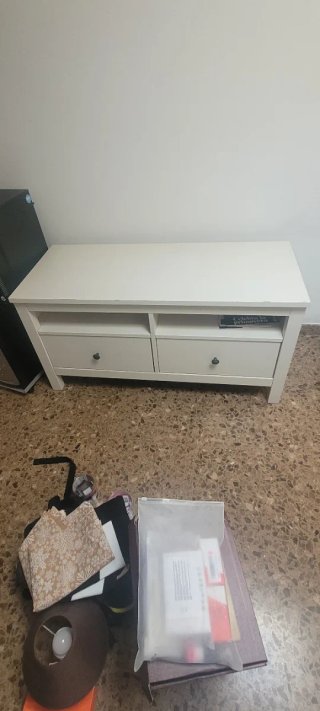 Cómoda 2 cajones Ikea blanca