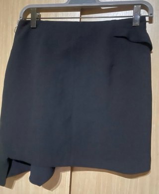 Falda Zara volante asimétrica