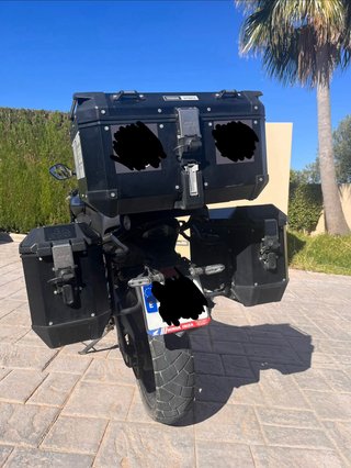 Honda CB500X + Givi Trekker Topbox and Sideboxes