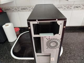 Caja ATX PC Negra y Plateada