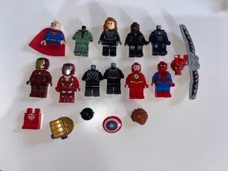 Lote Minifiguras Marvel y DC