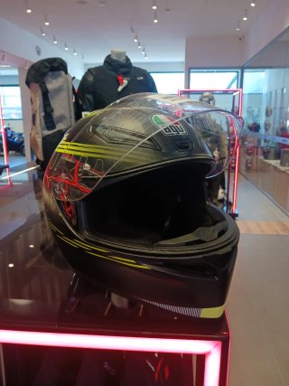 Casco AGV K1 Talla ML Negro y Amarillo