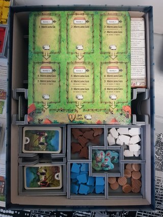 Hallertau + Inserto Folded Space - Juego de mesa
