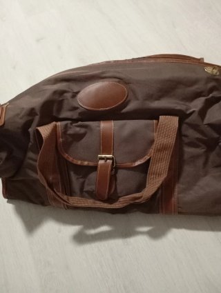 Bolsa de viaje amplia marrón