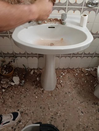 Se busca albañil