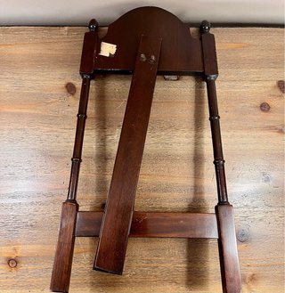 Antiguo atril modernista de sobremesa en madera