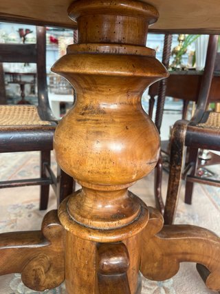 Mesa Ovalada Victoriana Madera