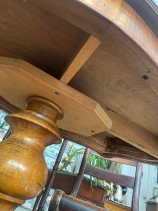 Mesa Ovalada Victoriana Madera