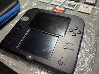 Nintendo 2DS Negra y Azul