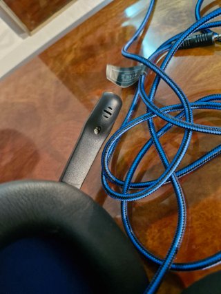 Cascos Gaming Korp 100