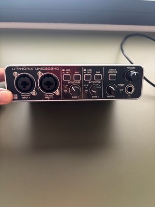 Home Studio Rode NT1A + Behringer UMC202HD + AKG92