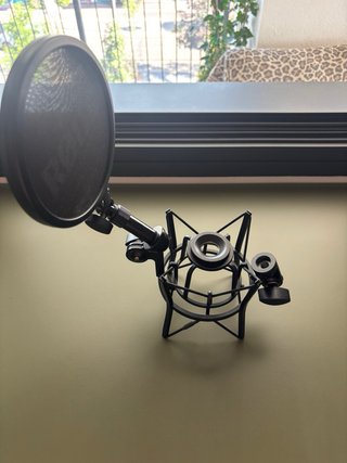 Home Studio Rode NT1A + Behringer UMC202HD + AKG92