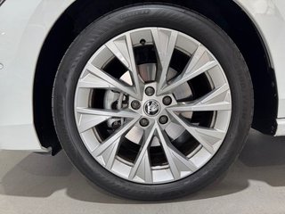 Skoda Superb Combi 1.5 TSI m-HEV 110kW DSG Selection