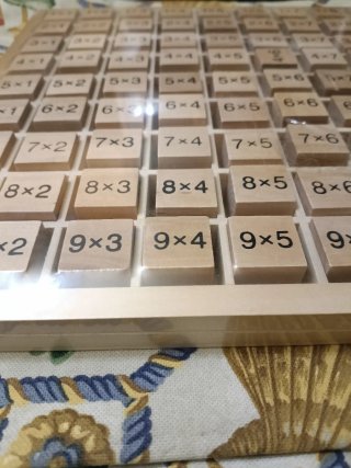 Tabla de multiplicar de madera