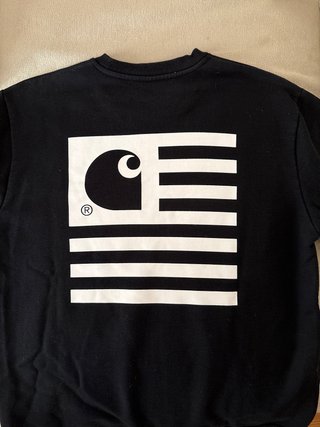 Sudadera Negra Original - logo en la espalda