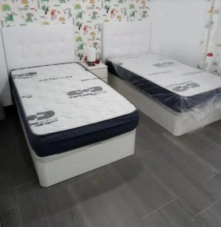 Canapés da letto singoli (2 unità)