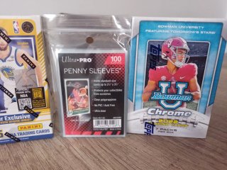 Cajas NBA y NFL + Sleeves Ultra Pro