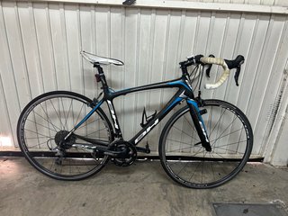 Bicicleta de carretera BH Prisma talla L