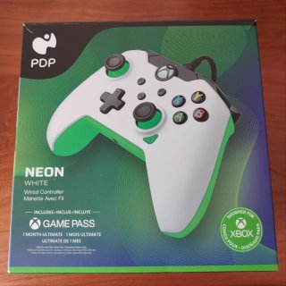 Mando Xbox PDP NEON White