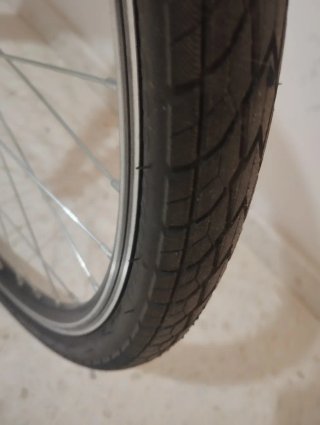 Bicicleta Paseo Señora 28'' Negra.