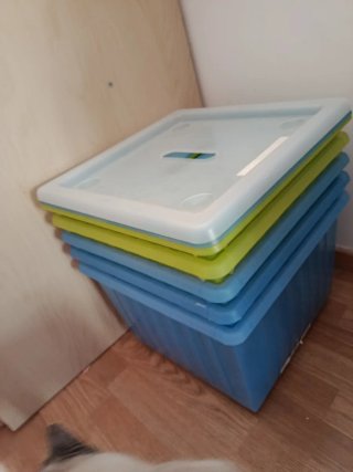 Lote 5 Cajas VESSLA Ikea con ruedas