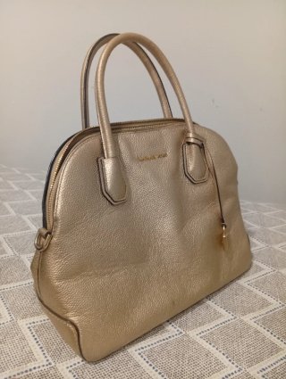 Bolso Michael Kors Dorado Costó 325€