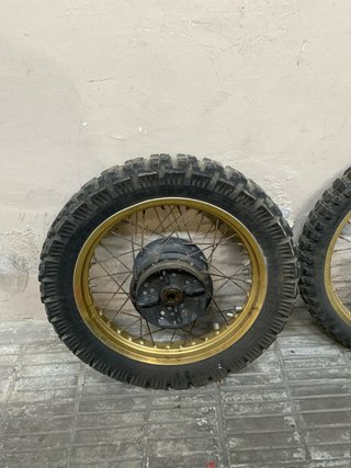 Llantas Yamaha XT 600